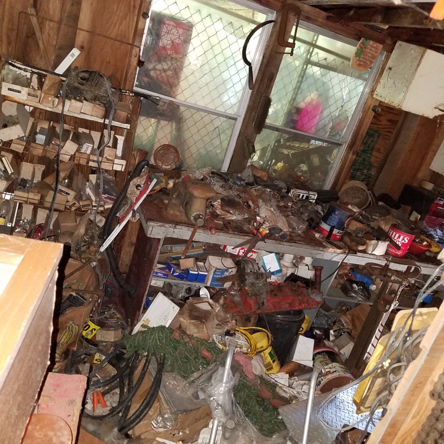 Auction Photo