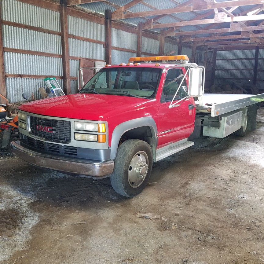 Auction Photo
