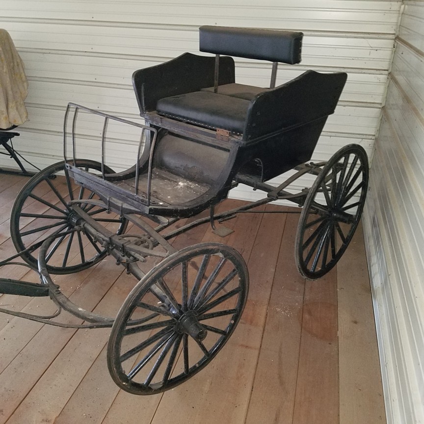Auction Photo