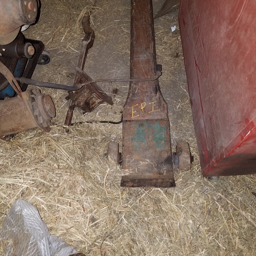 Auction Photo