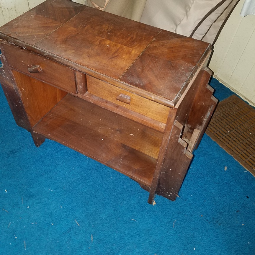 Auction Photo