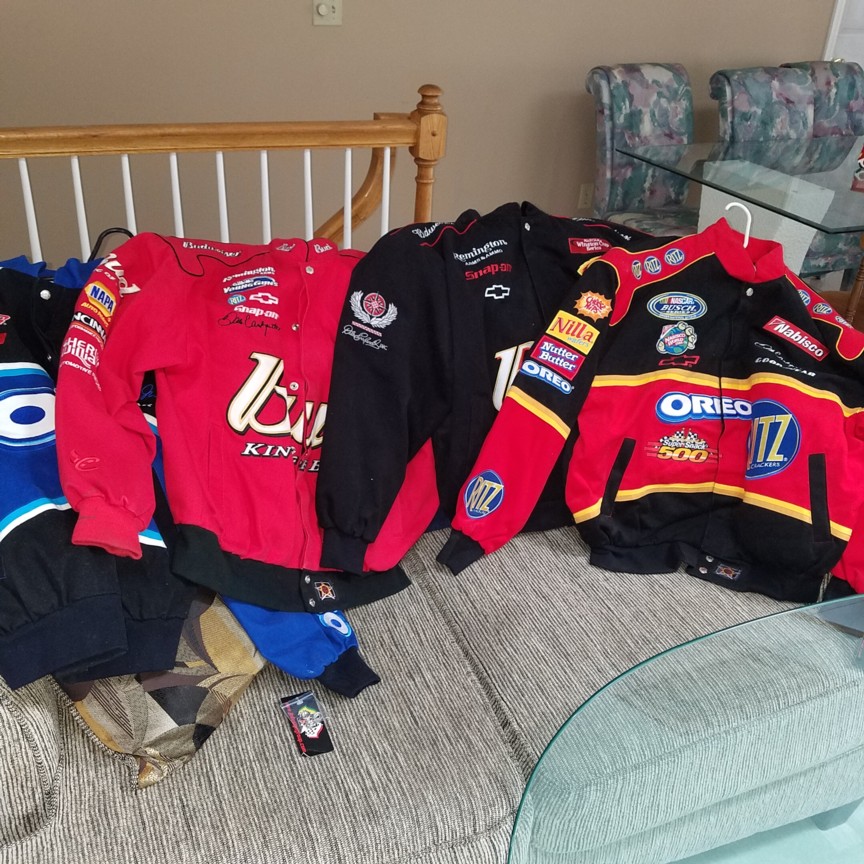 Auction Photo