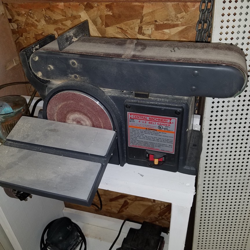 Auction Photo
