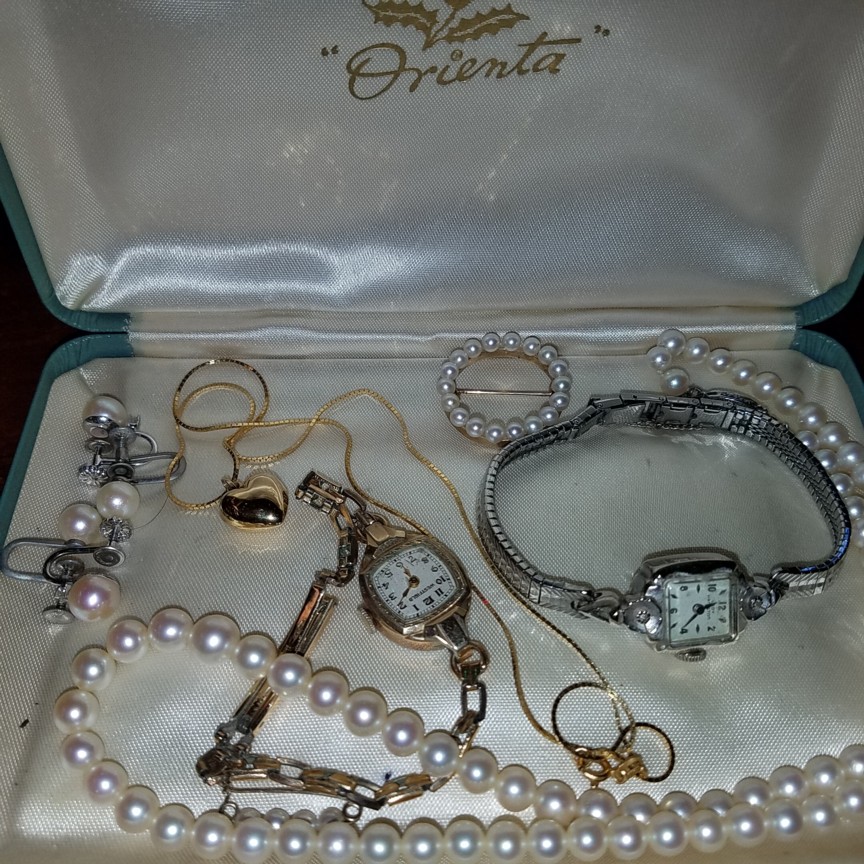 Auction Photo