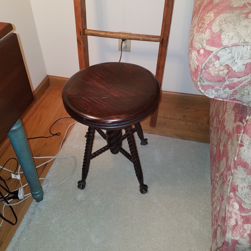 Auction Photo