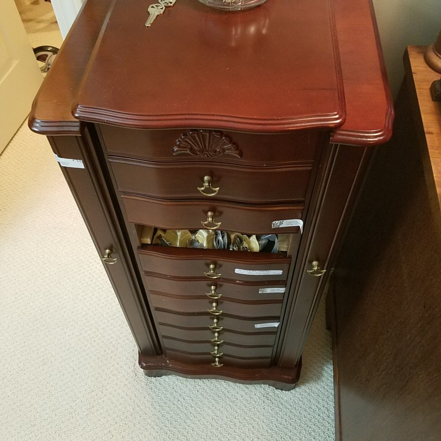 Auction Photo