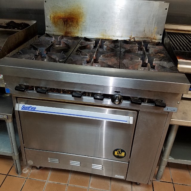 Auction Photo