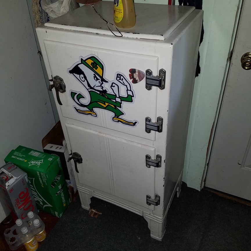 Auction Photo