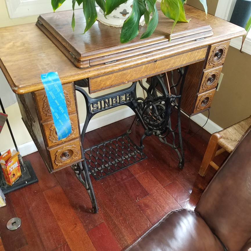 Auction Photo