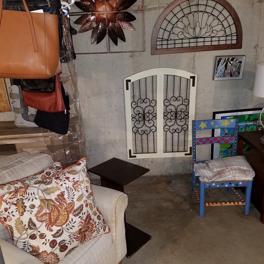 Auction Photo