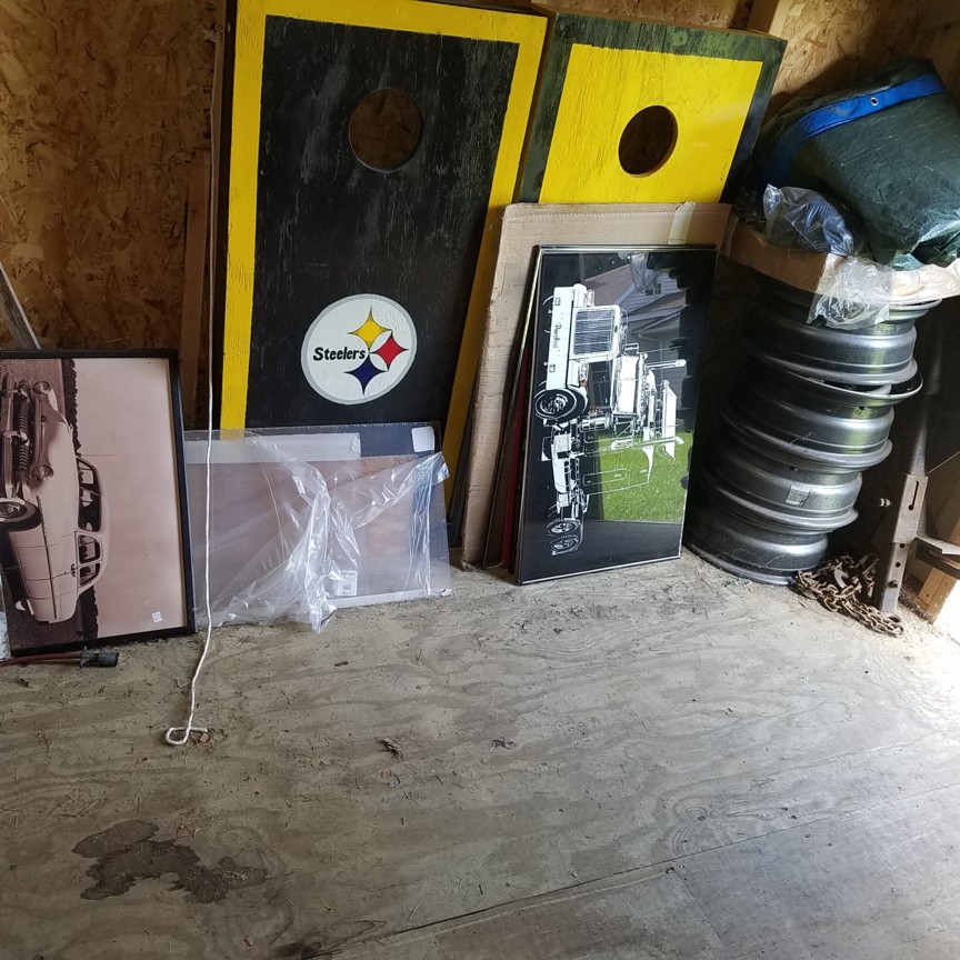 Auction Photo