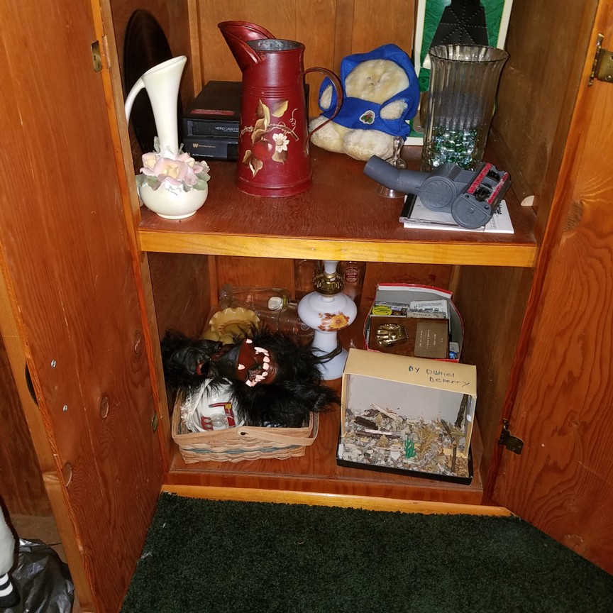 Auction Photo
