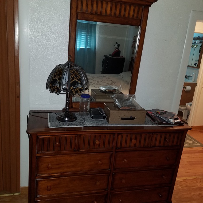 Auction Photo
