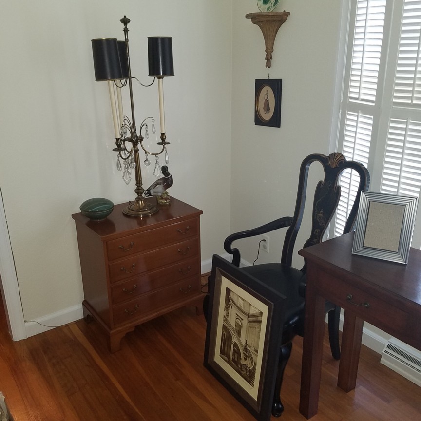 Auction Photo