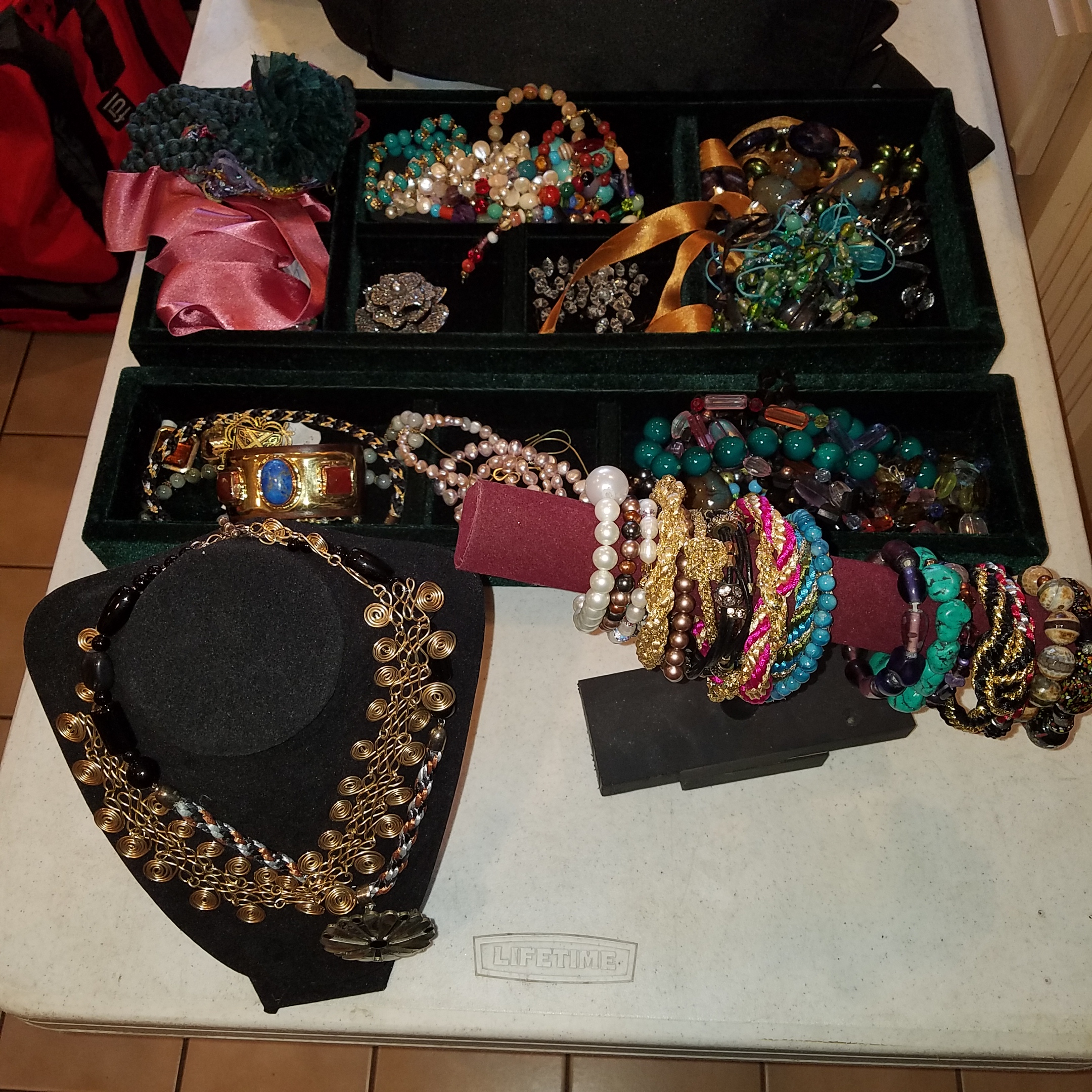 Auction Photo