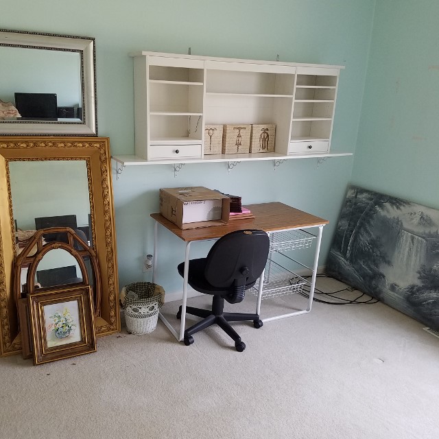 Auction Photo