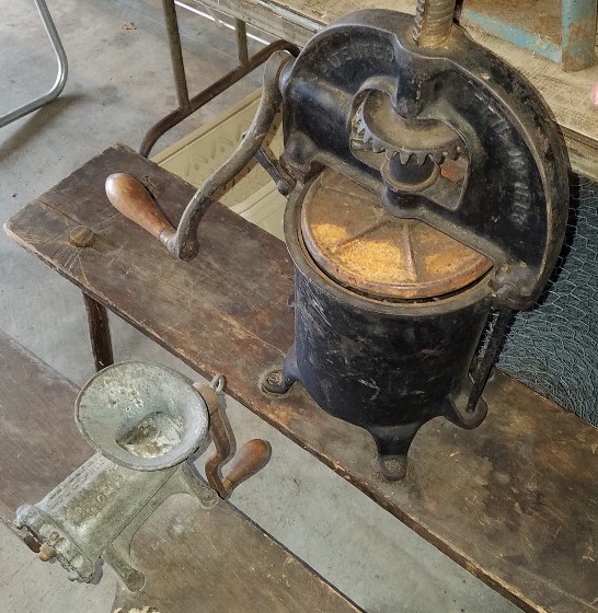Auction Photo