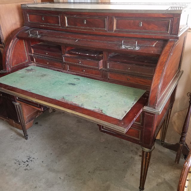 Auction Photo