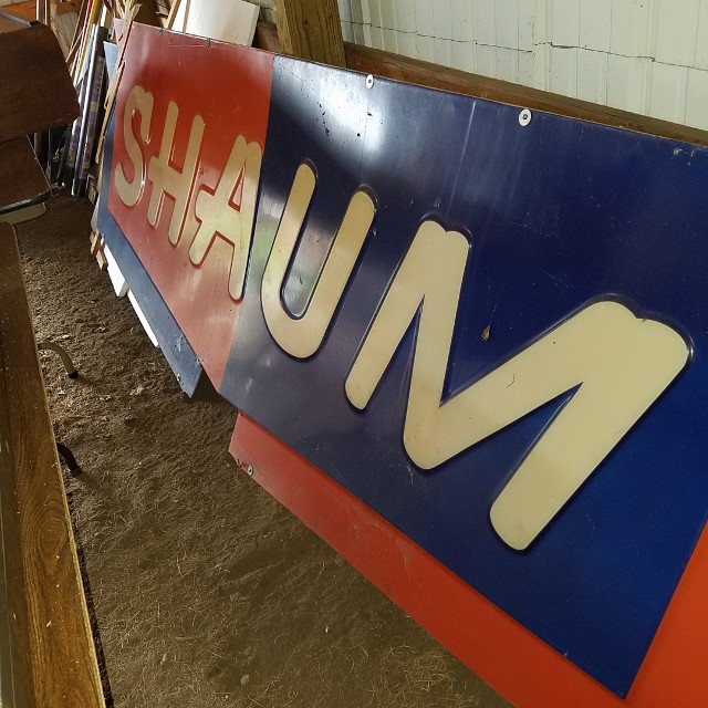 Auction Photo