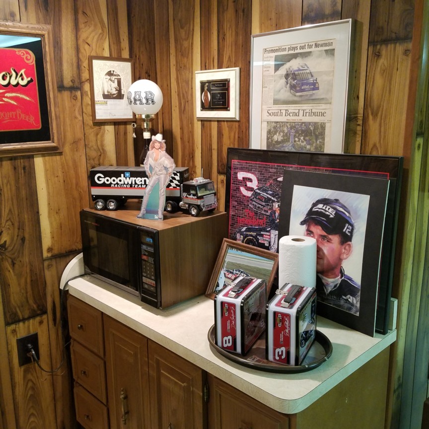 Auction Photo