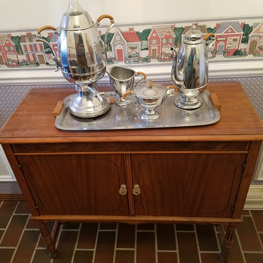 Auction Photo