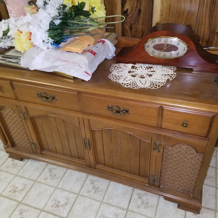 Auction Photo