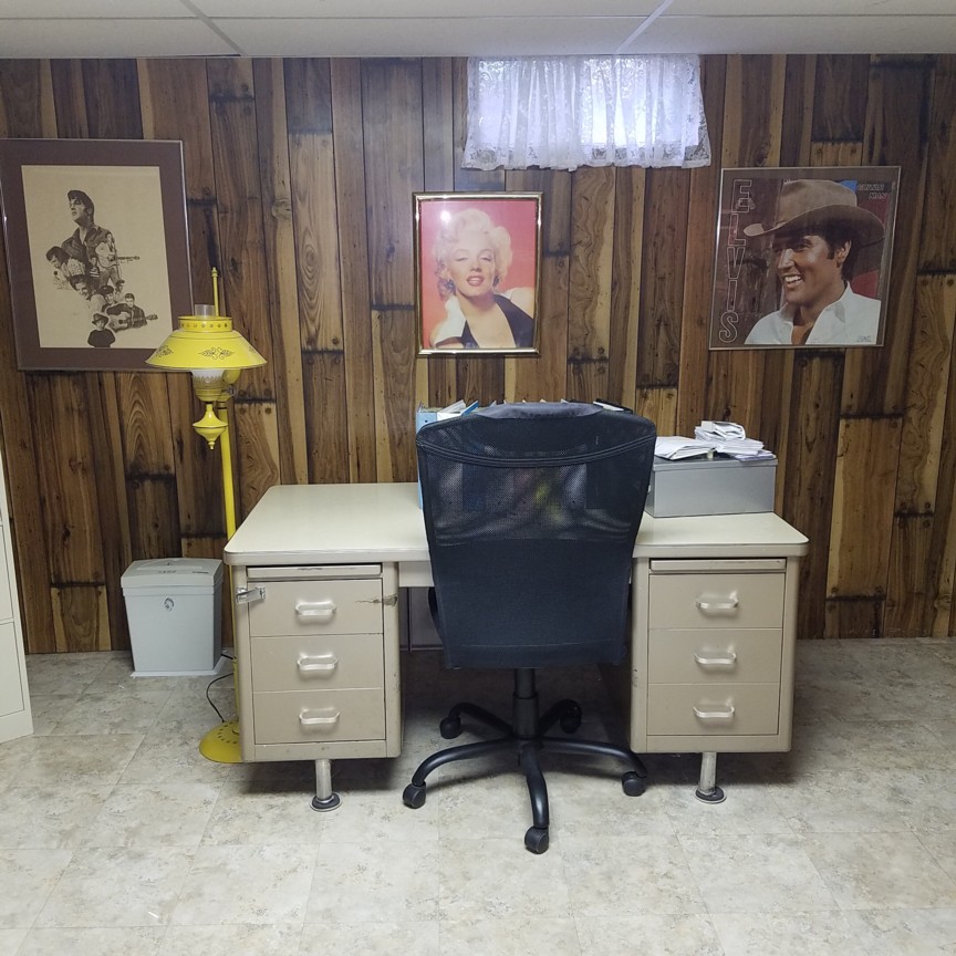 Auction Photo