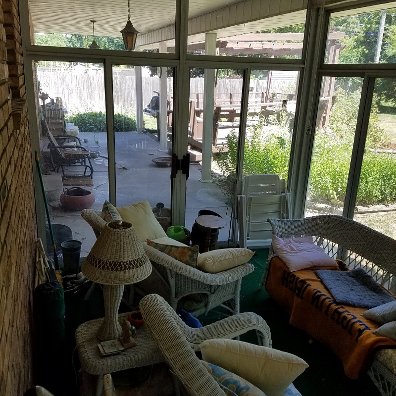 Auction Photo