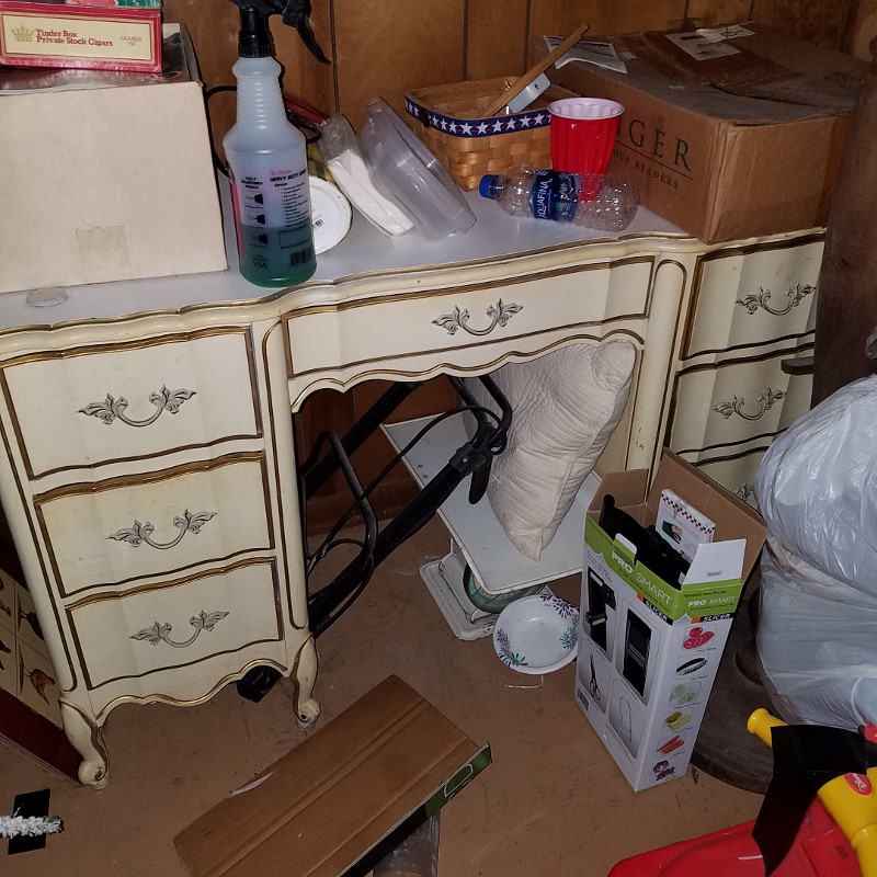 Auction Photo