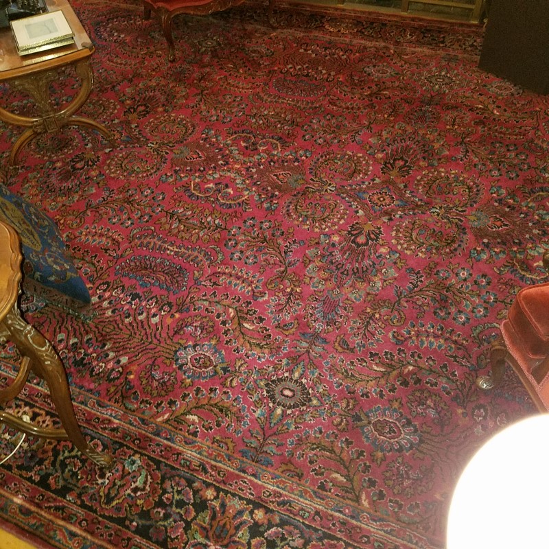 Auction Photo