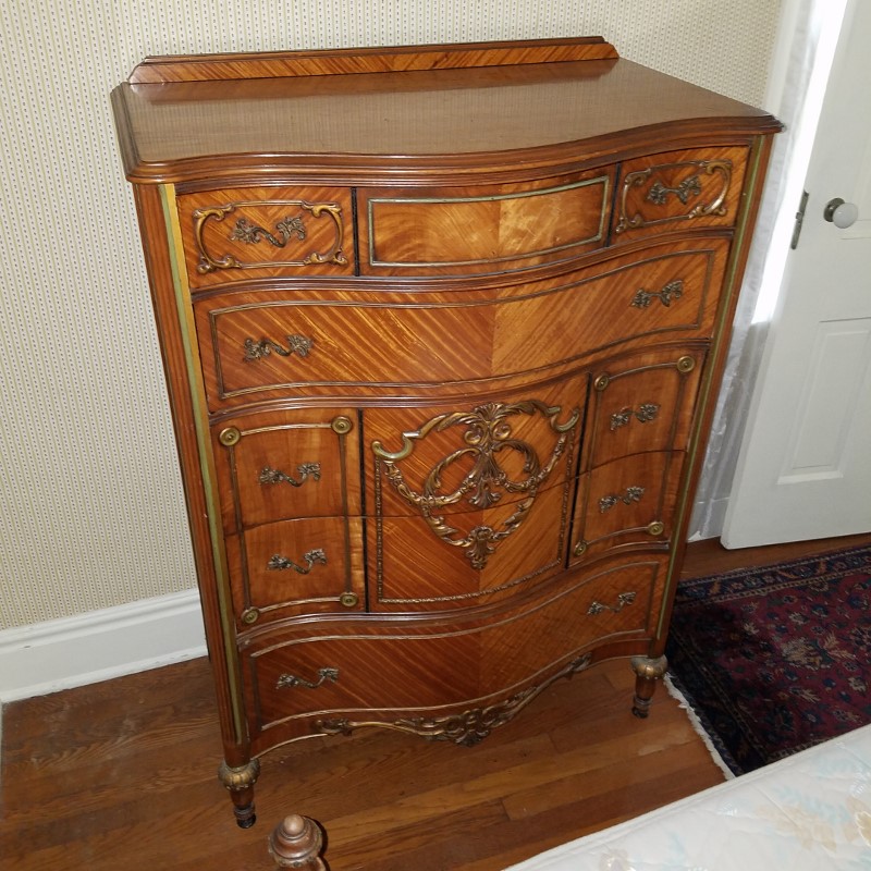 Auction Photo