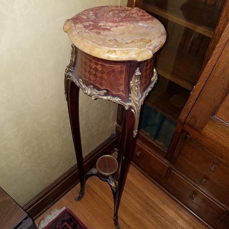 Auction Photo