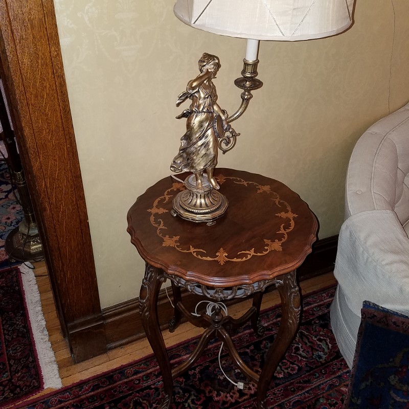 Auction Photo