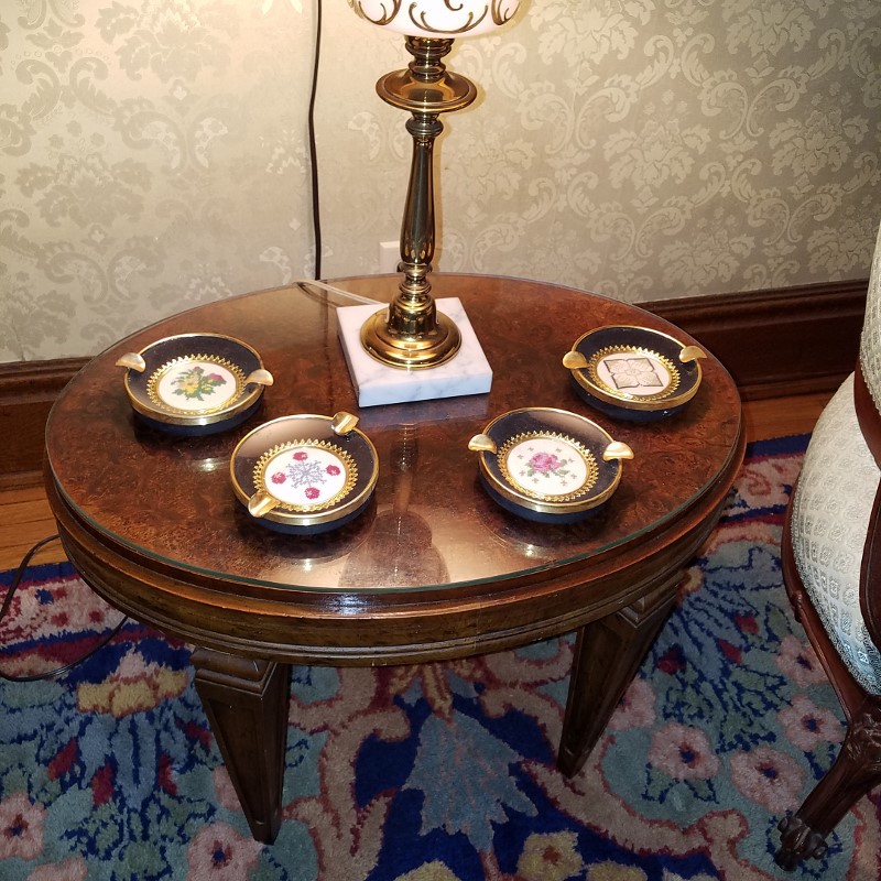 Auction Photo