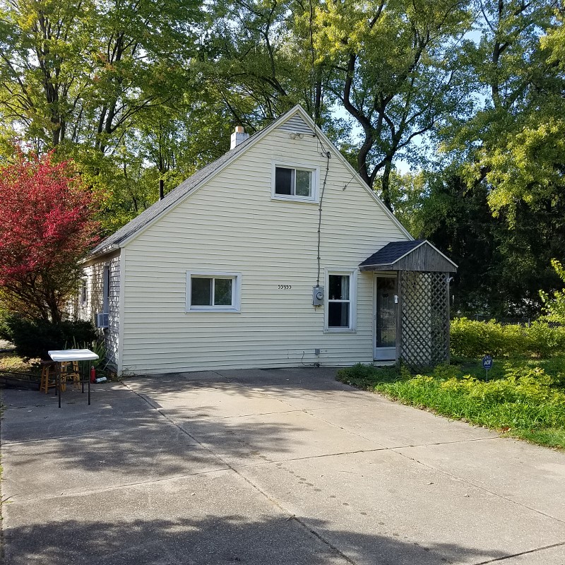 Auction Photo