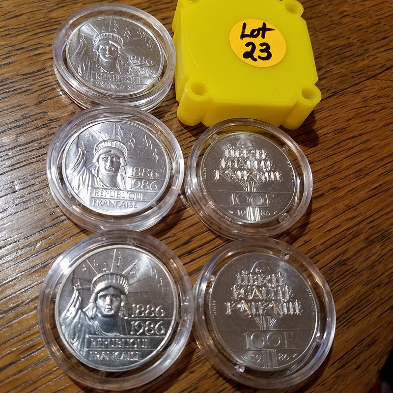 Auction Photo