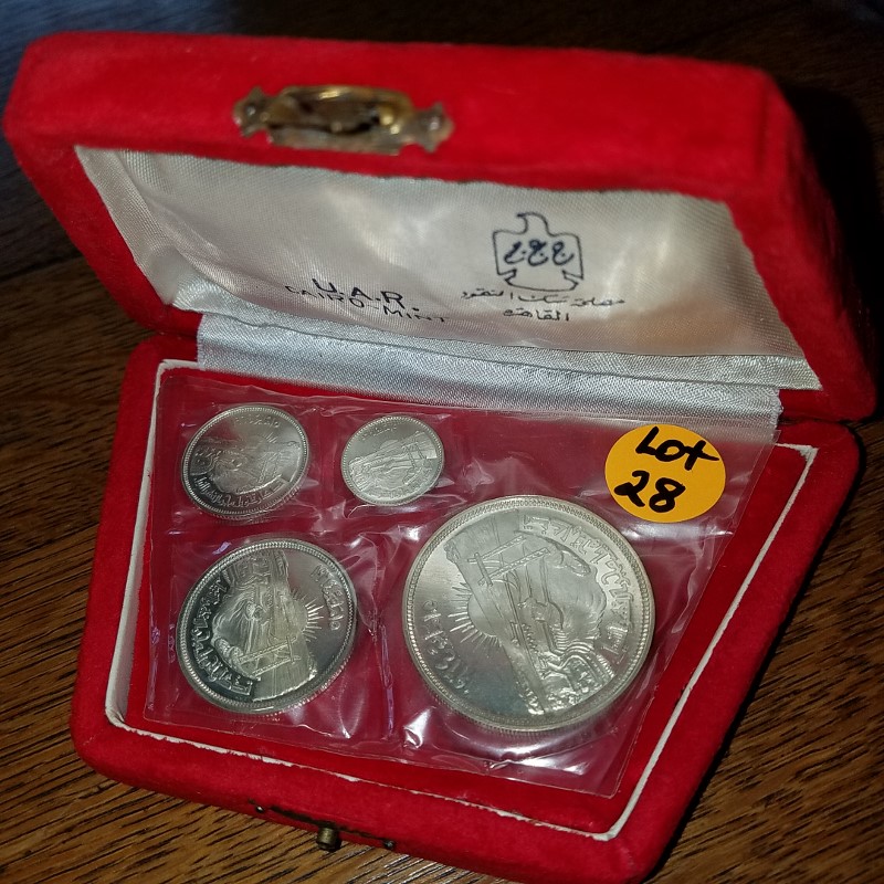 Auction Photo