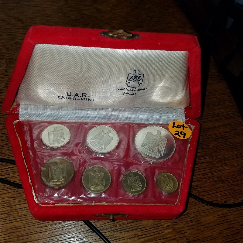 Auction Photo