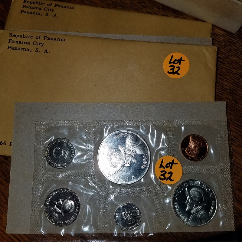 Auction Photo