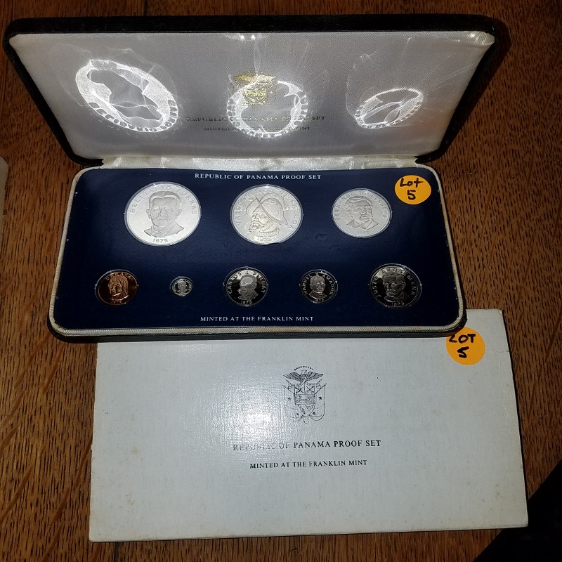 Auction Photo