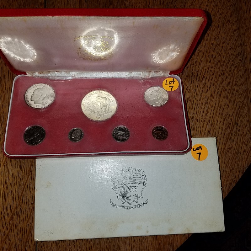 Auction Photo