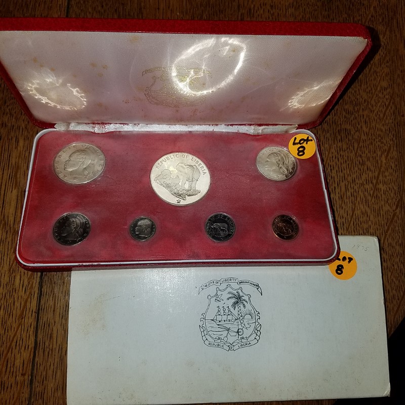 Auction Photo