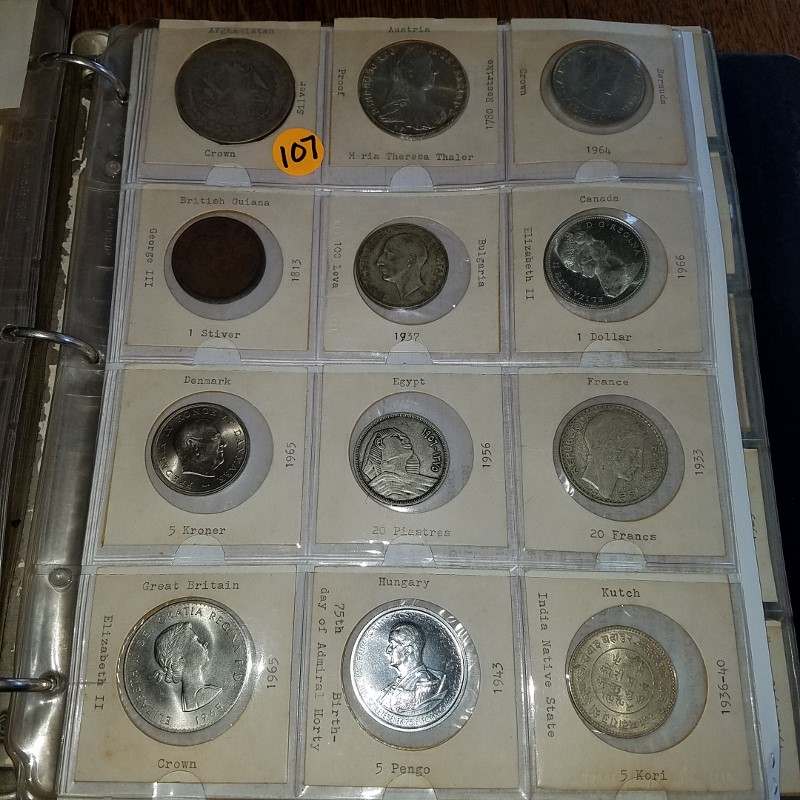 Auction Photo