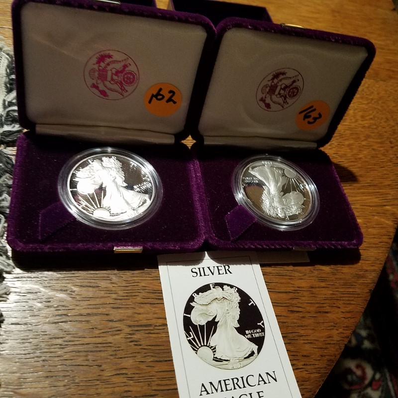 Auction Photo