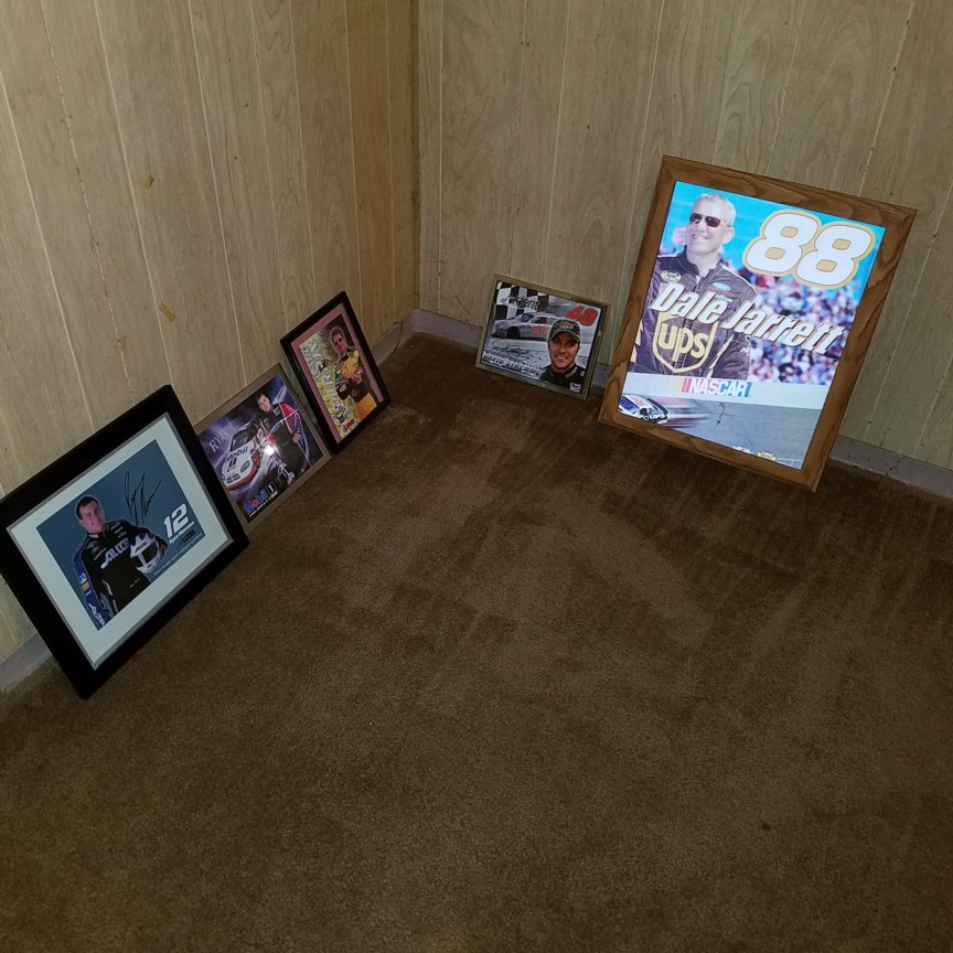 Auction Photo