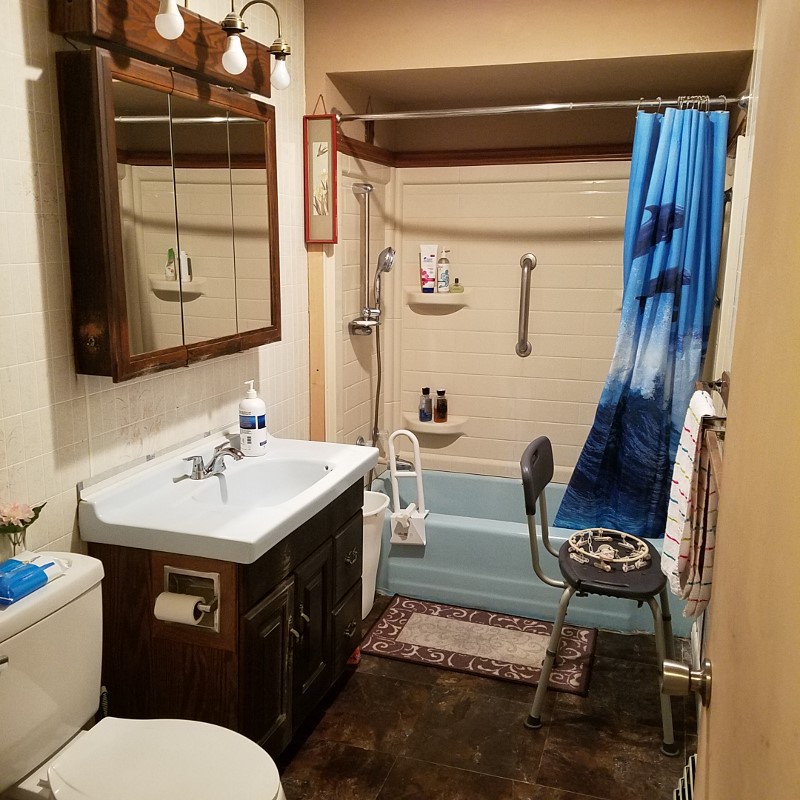 Auction Photo