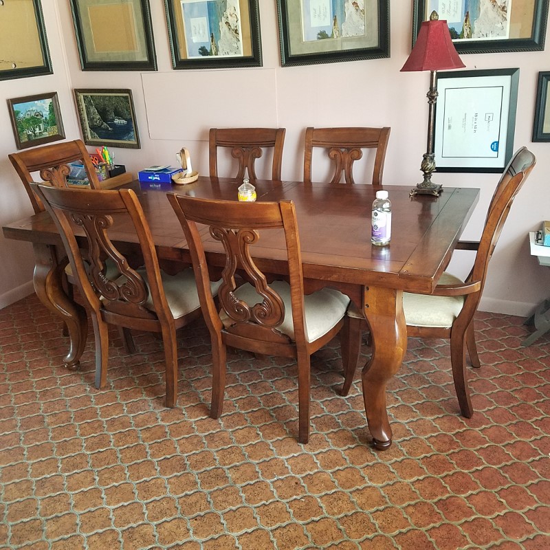 Auction Photo