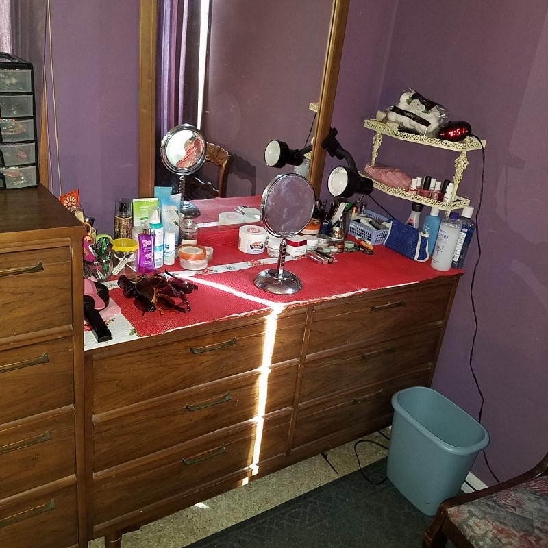 Auction Photo