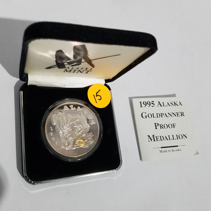 Auction Photo