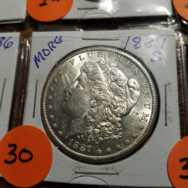 Auction Photo